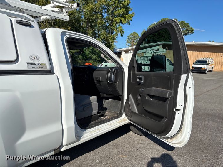 image for item EV3031 2017 Chevrolet Silverado 1500 pickup truck