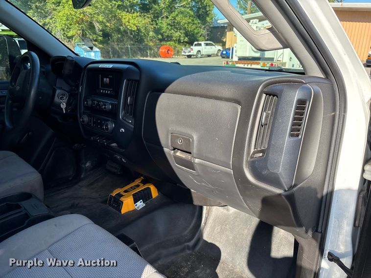 image for item EV3031 2017 Chevrolet Silverado 1500 pickup truck