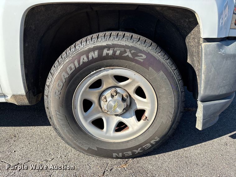 image for item EV3031 2017 Chevrolet Silverado 1500 pickup truck