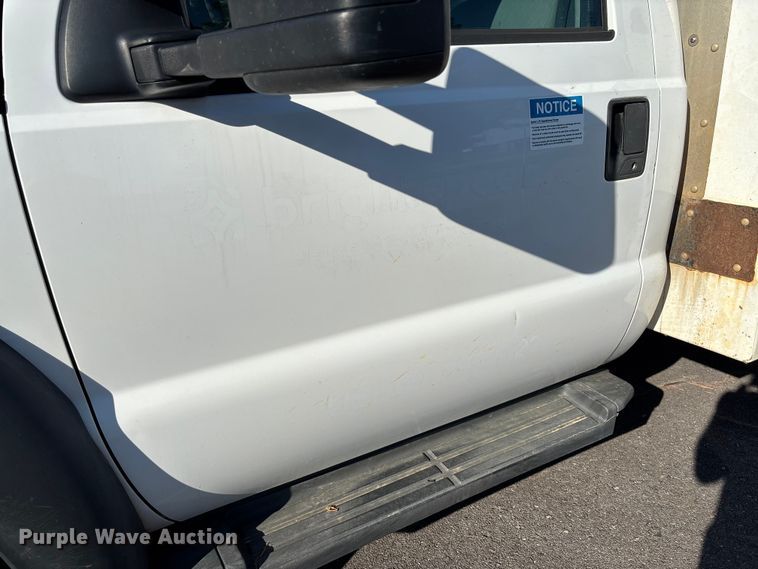 image for item EV3032 2013 Ford F450 Super Duty bucket truck