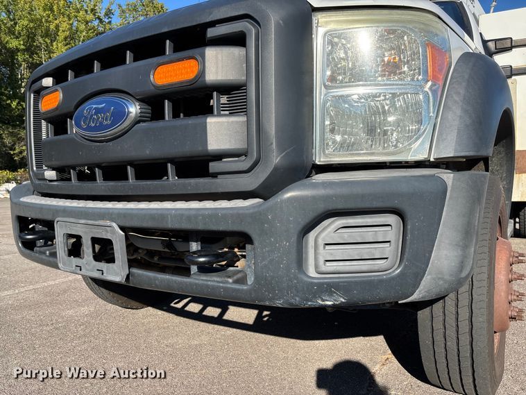 image for item EV3032 2013 Ford F450 Super Duty bucket truck