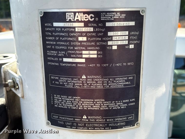 image for item EV3032 2013 Ford F450 Super Duty bucket truck