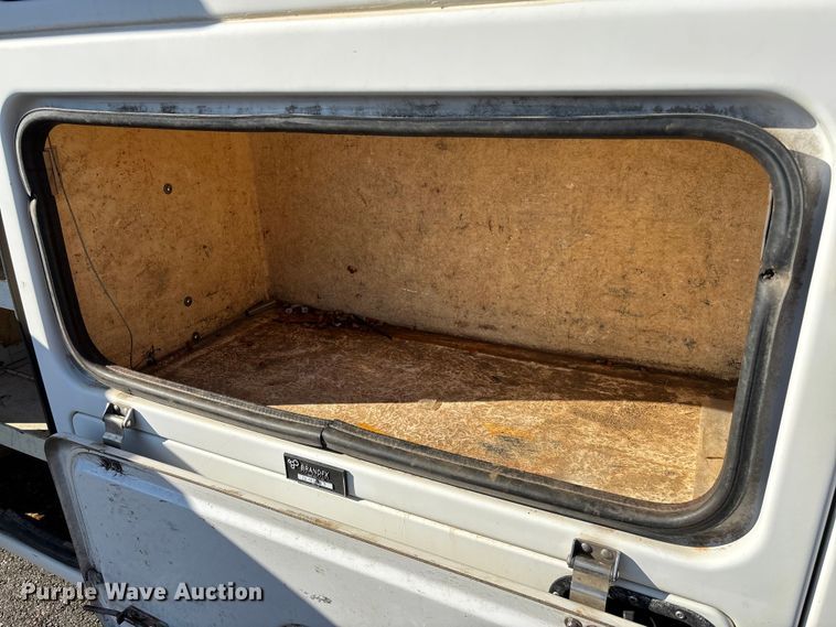 image for item EV3032 2013 Ford F450 Super Duty bucket truck