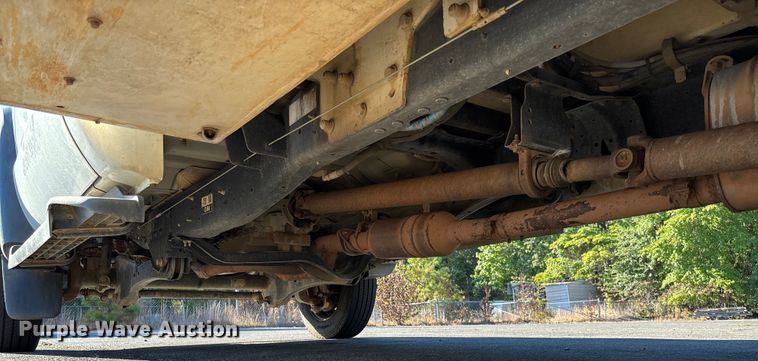 image for item EV3032 2013 Ford F450 Super Duty bucket truck