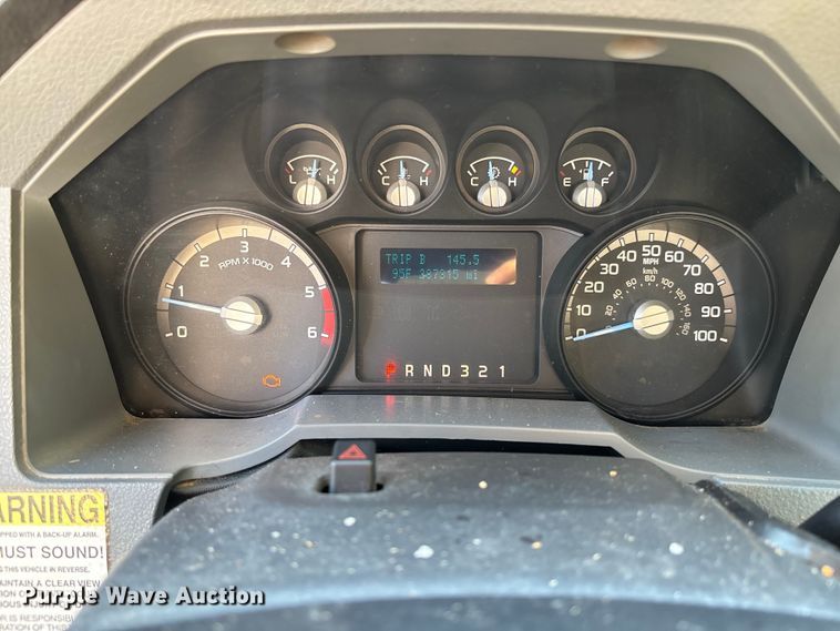 image for item EV3032 2013 Ford F450 Super Duty bucket truck