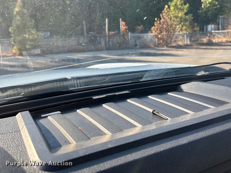 image for item EV3032 2013 Ford F450 Super Duty bucket truck