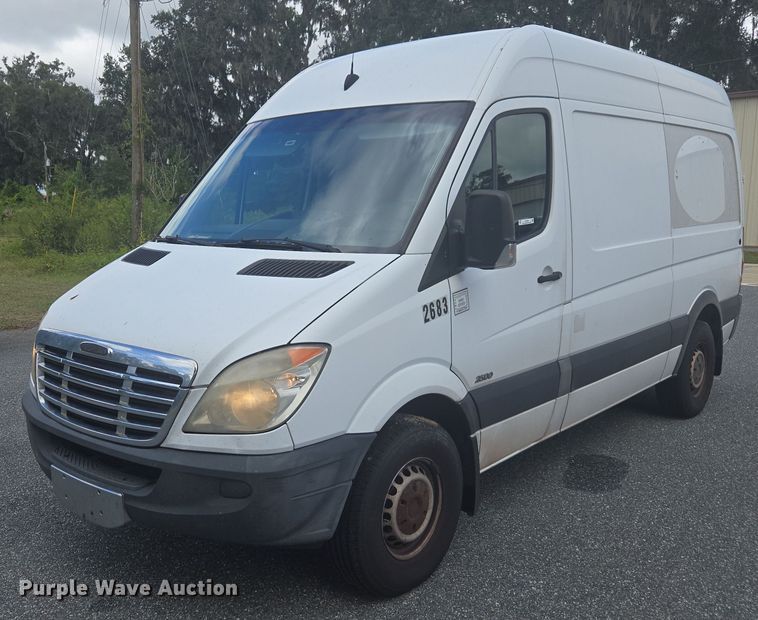 image for item EV5359 2012 Freightliner Sprinter 2500 van