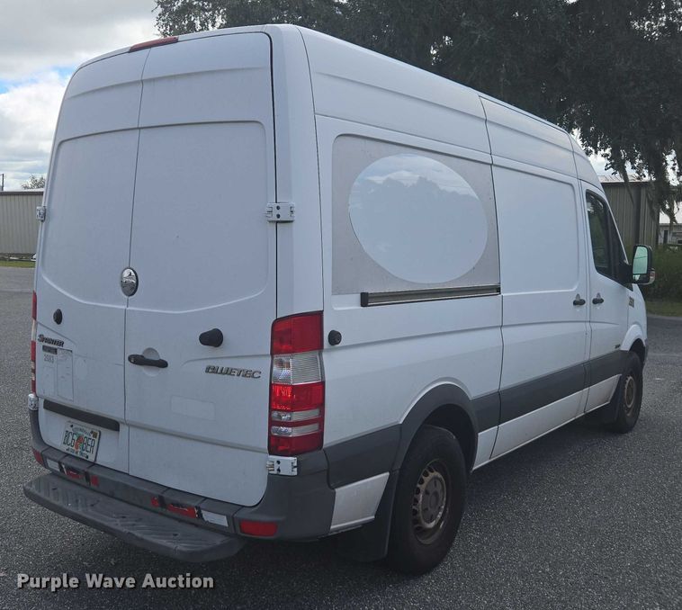 image for item EV5359 2012 Freightliner Sprinter 2500 van