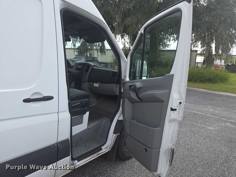 image for item EV5359 2012 Freightliner Sprinter 2500 van