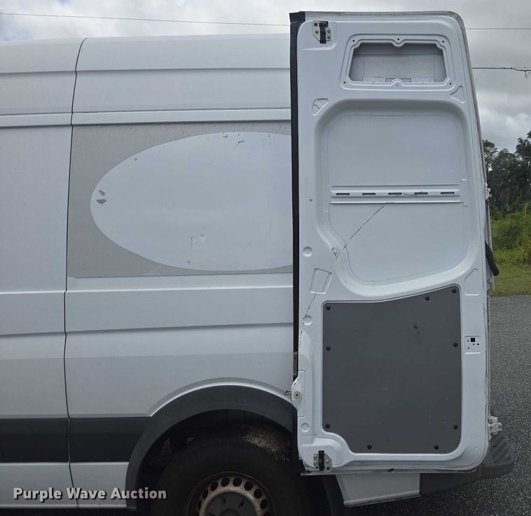 image for item EV5359 2012 Freightliner Sprinter 2500 van