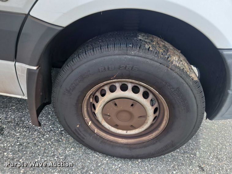 image for item EV5359 2012 Freightliner Sprinter 2500 van