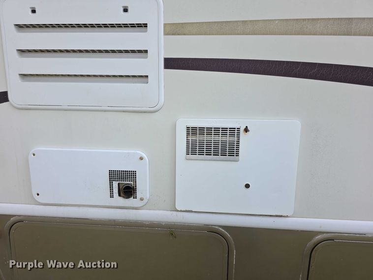 image for item FI0508 2003 Four Winds Hurricane RV