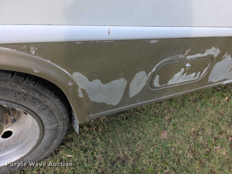 image for item FI0508 2003 Four Winds Hurricane RV