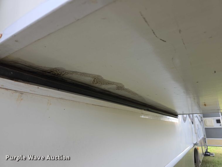 image for item FI0508 2003 Four Winds Hurricane RV