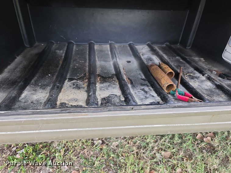 image for item FI0508 2003 Four Winds Hurricane RV