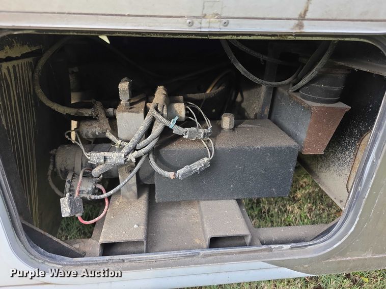 image for item FI0508 2003 Four Winds Hurricane RV