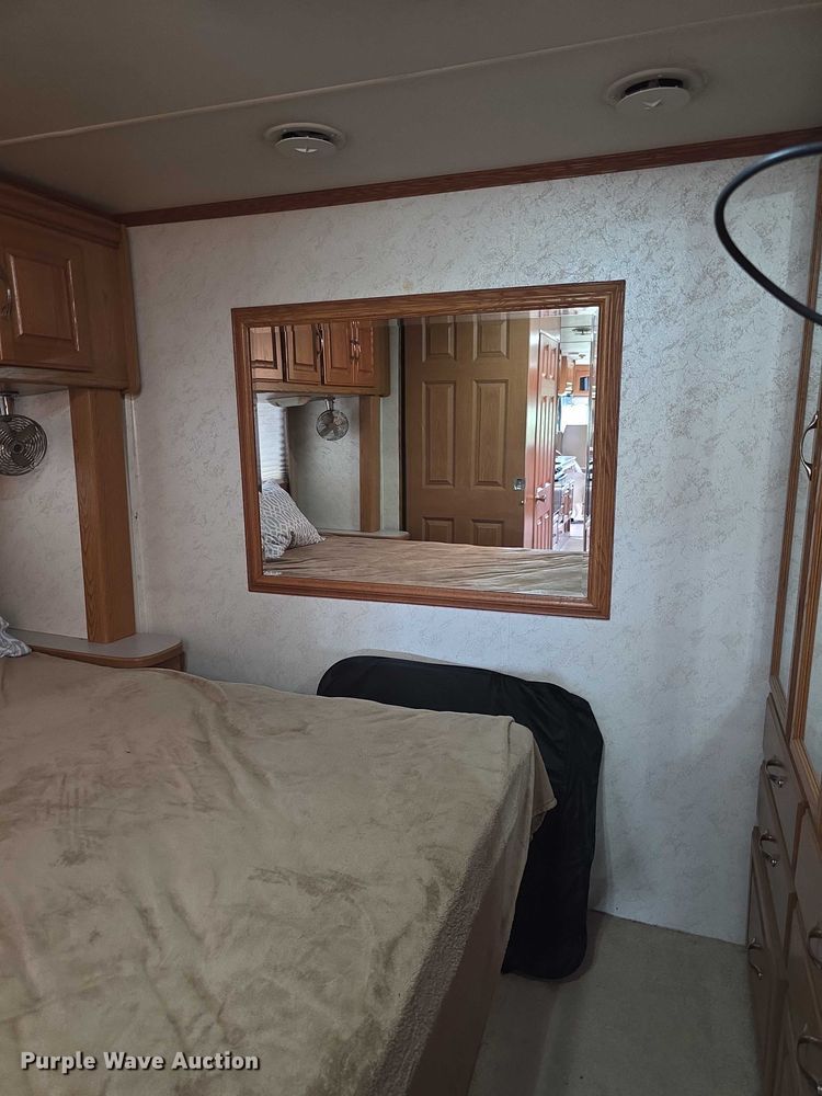 image for item FI0508 2003 Four Winds Hurricane RV