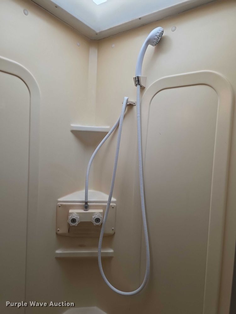 image for item FI0508 2003 Four Winds Hurricane RV