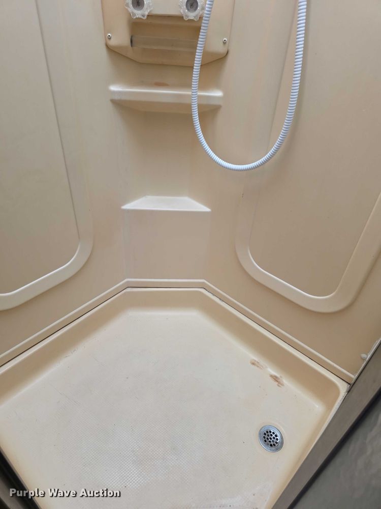 image for item FI0508 2003 Four Winds Hurricane RV