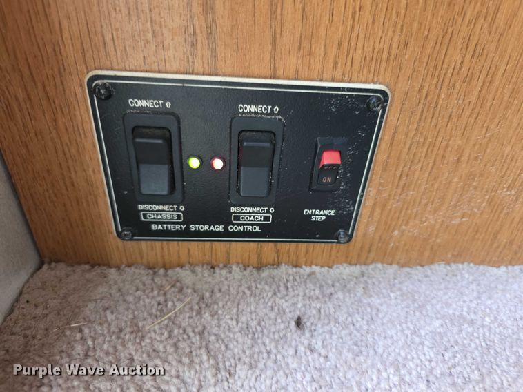 image for item FI0508 2003 Four Winds Hurricane RV