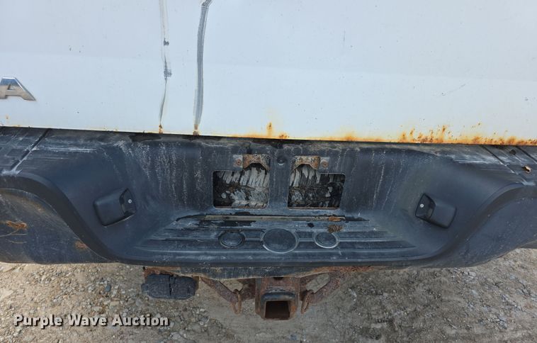 image for item FI0512 2010 Toyota Tundra pickup truck