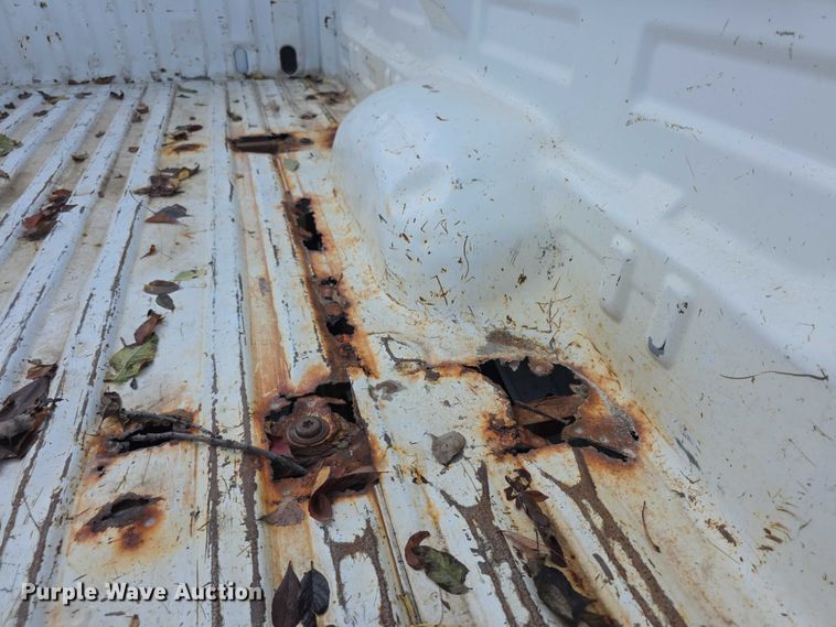 image for item FI0512 2010 Toyota Tundra pickup truck