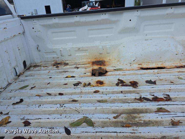 image for item FI0512 2010 Toyota Tundra pickup truck