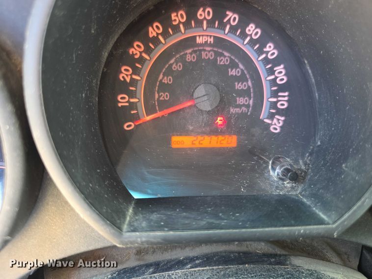 image for item FI0512 2010 Toyota Tundra pickup truck