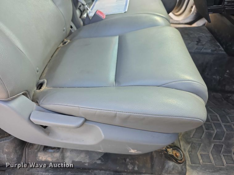 image for item FI0512 2010 Toyota Tundra pickup truck