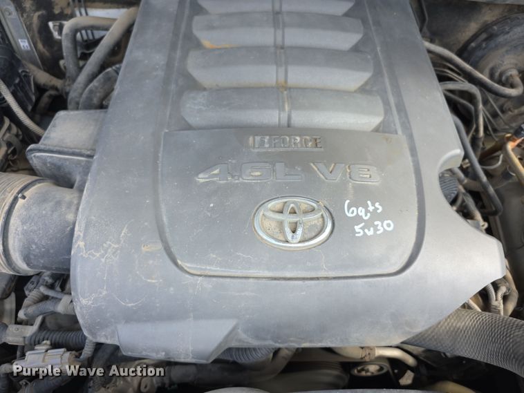 image for item FI0512 2010 Toyota Tundra pickup truck