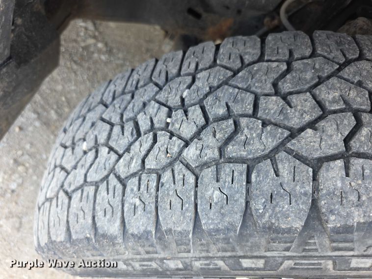 image for item FI0512 2010 Toyota Tundra pickup truck