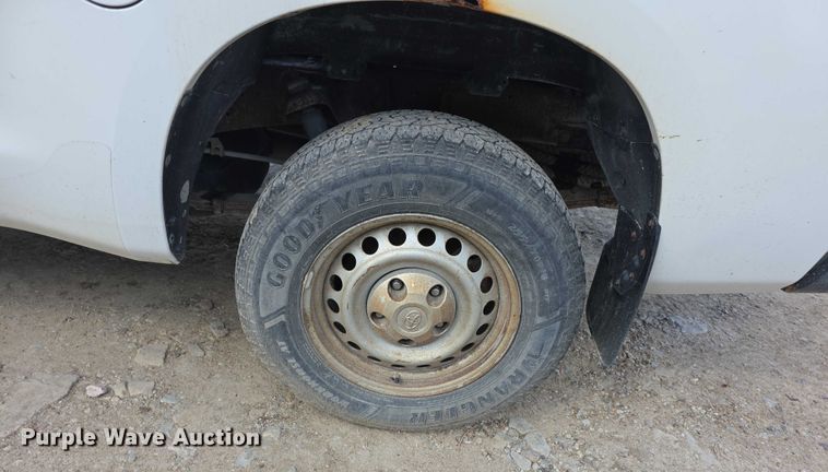 image for item FI0512 2010 Toyota Tundra pickup truck