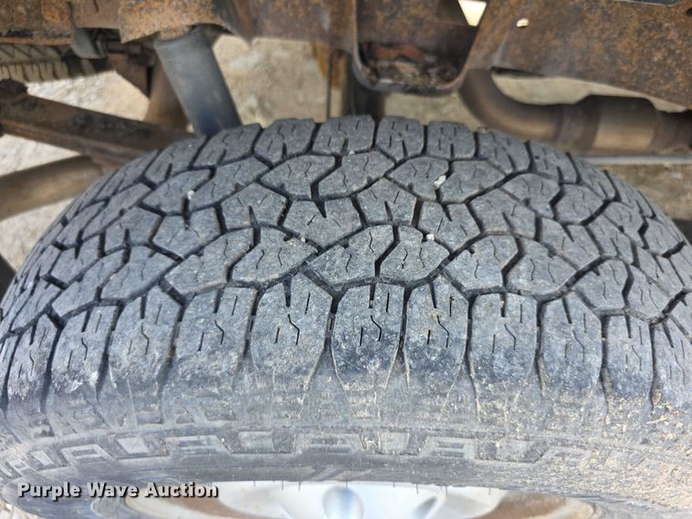 image for item FI0512 2010 Toyota Tundra pickup truck