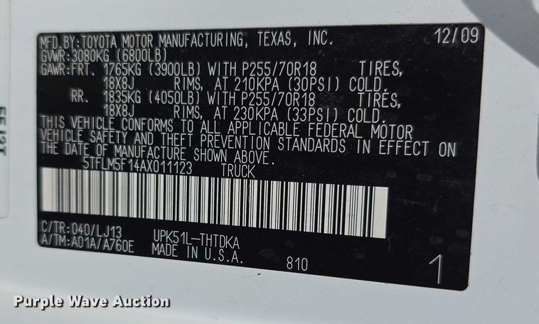 image for item FI0512 2010 Toyota Tundra pickup truck