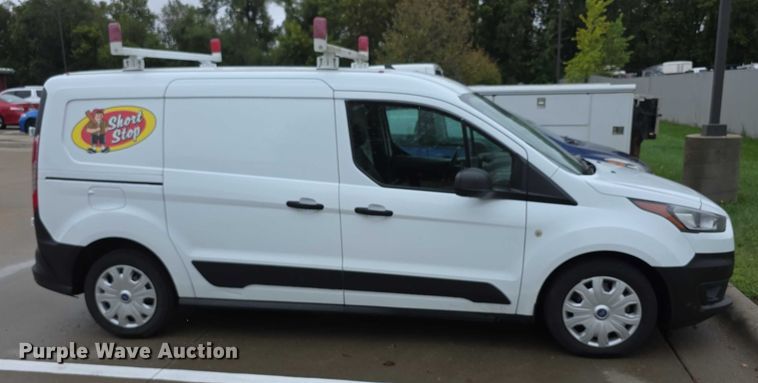 image for item FI0529 2022 Ford Transit Connect van
