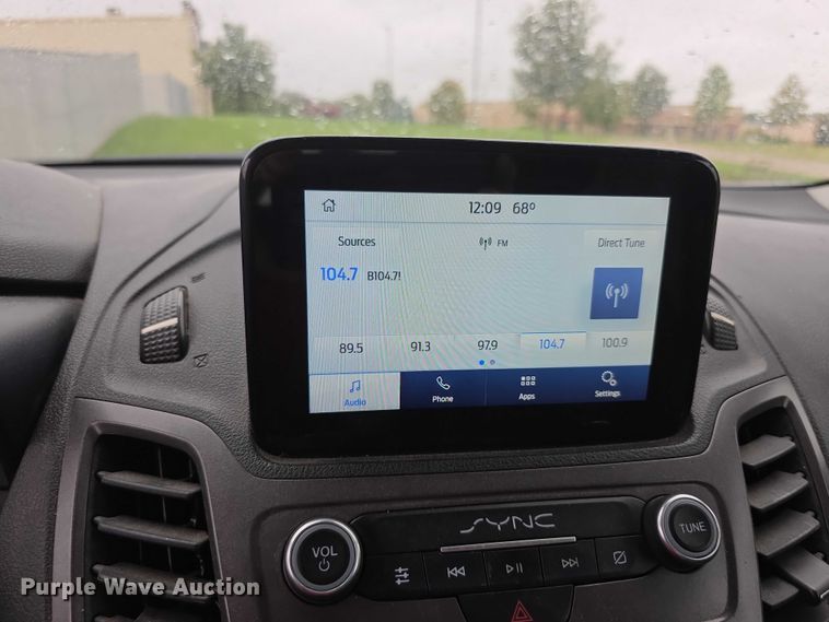 image for item FI0529 2022 Ford Transit Connect van