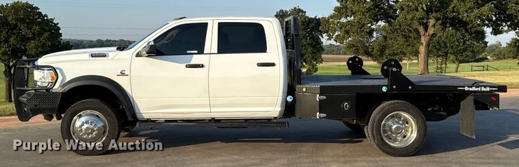 image for item GH9327 2019 RAM 5500 Crew Cab bale bed truck