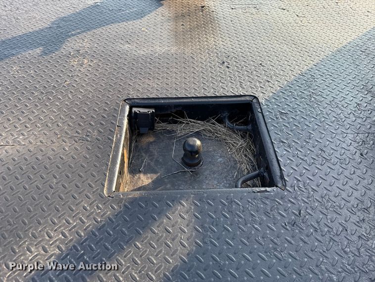 image for item GH9327 2019 RAM 5500 Crew Cab bale bed truck