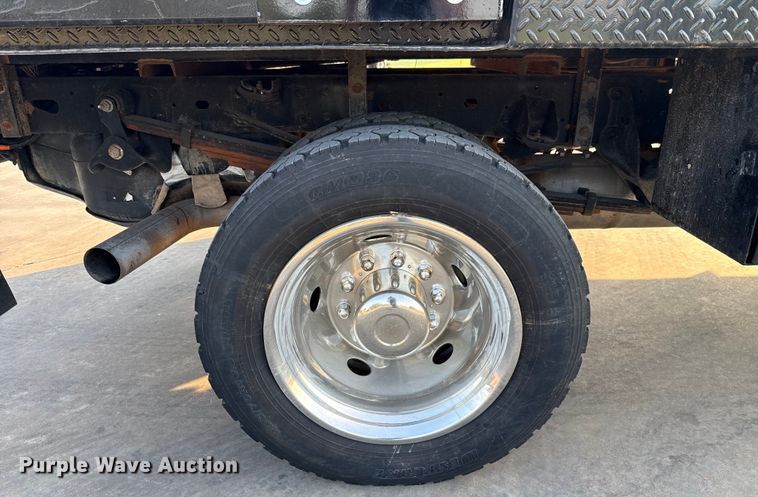 image for item GH9327 2019 RAM 5500 Crew Cab bale bed truck