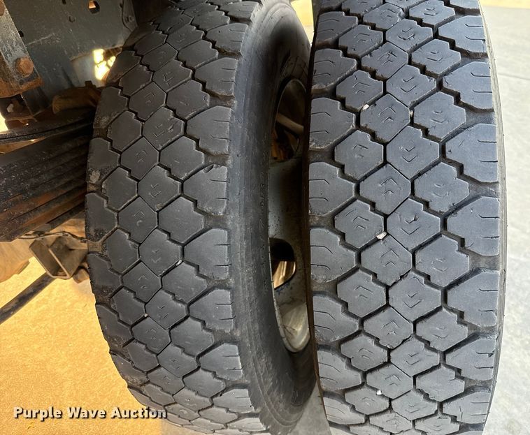 image for item GH9327 2019 RAM 5500 Crew Cab bale bed truck