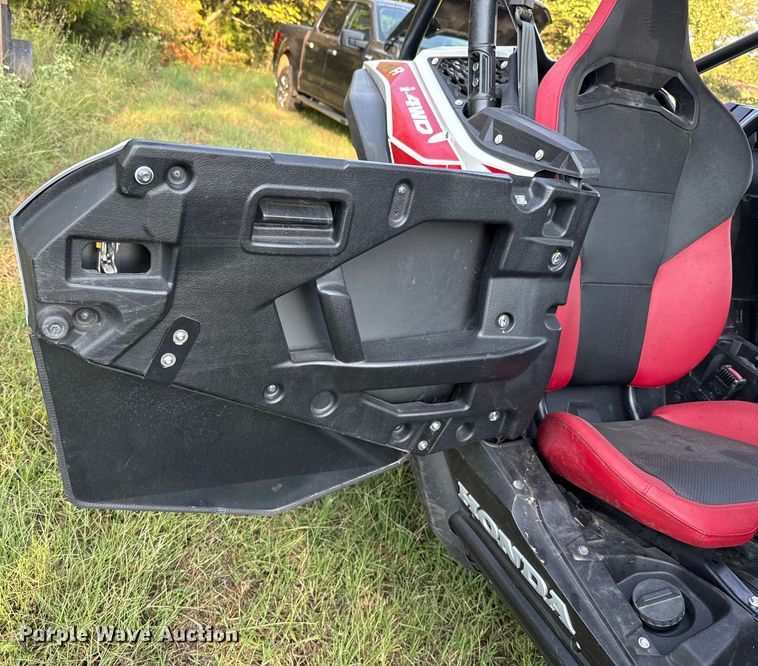 image for item GH9340 2021 Honda Talon 1000R utility vehicle