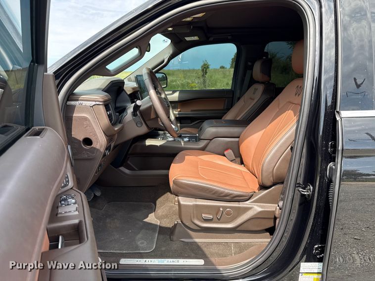 image for item GH9342 2024 Ford Expedition King Ranch SUV