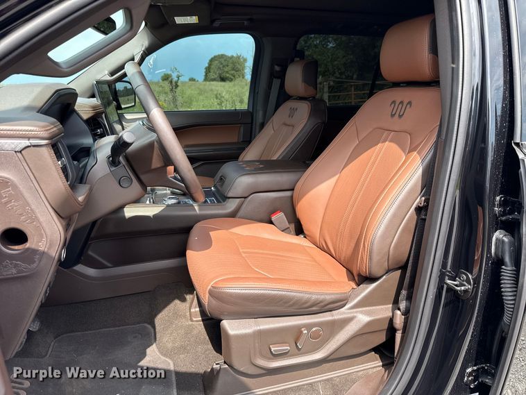 image for item GH9342 2024 Ford Expedition King Ranch SUV