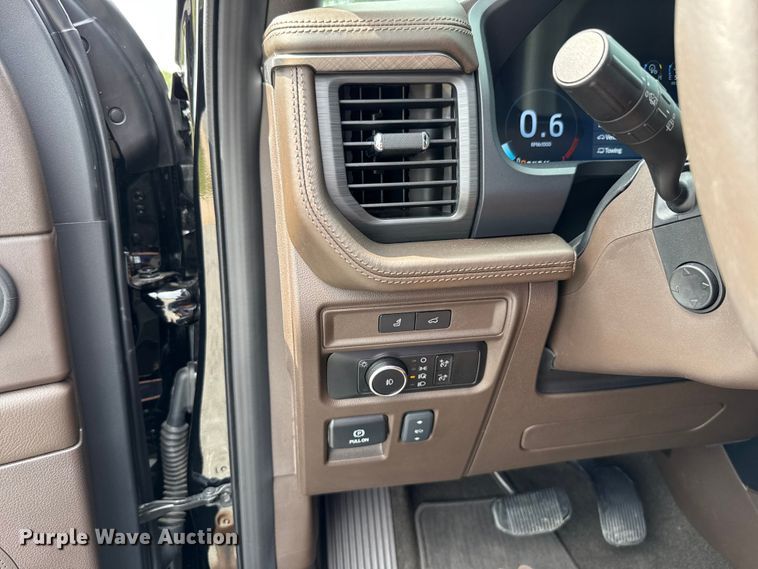 image for item GH9342 2024 Ford Expedition King Ranch SUV