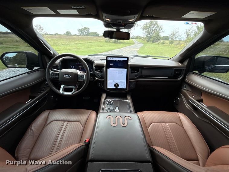 image for item GH9342 2024 Ford Expedition King Ranch SUV