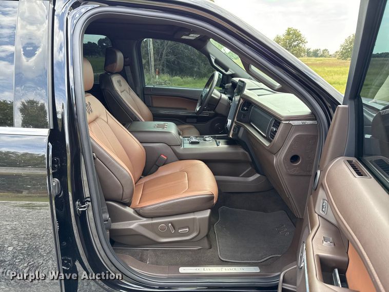 image for item GH9342 2024 Ford Expedition King Ranch SUV