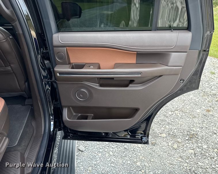 image for item GH9342 2024 Ford Expedition King Ranch SUV