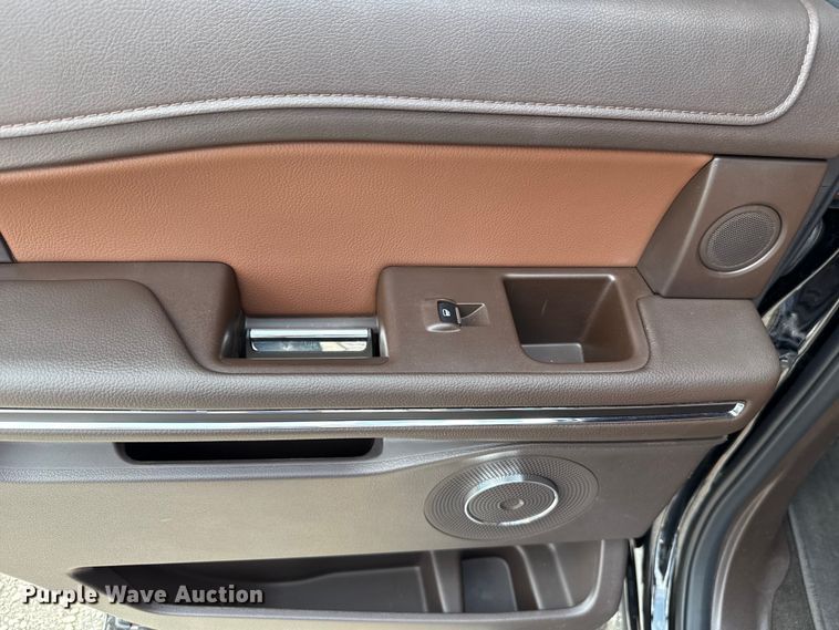 image for item GH9342 2024 Ford Expedition King Ranch SUV