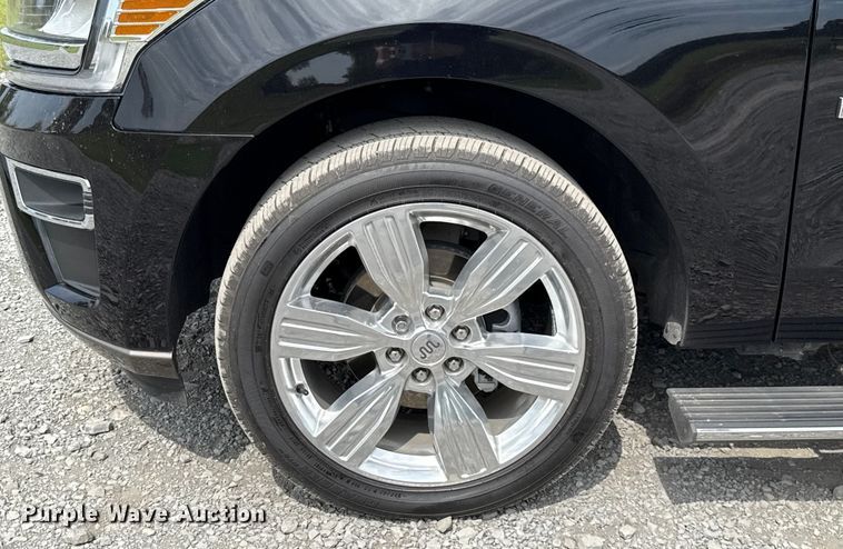 image for item GH9342 2024 Ford Expedition King Ranch SUV