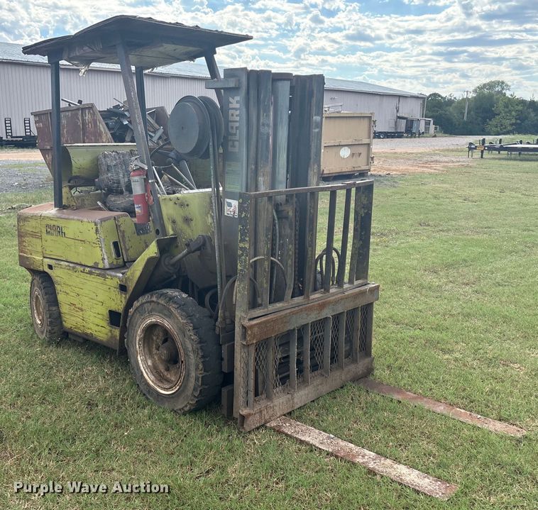 image for item GH9369 Clark C500 YS60 forklift